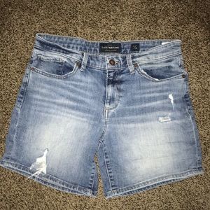 ⭐️ BOGO ⭐️ Lucky Brand Midi Jean Shorts